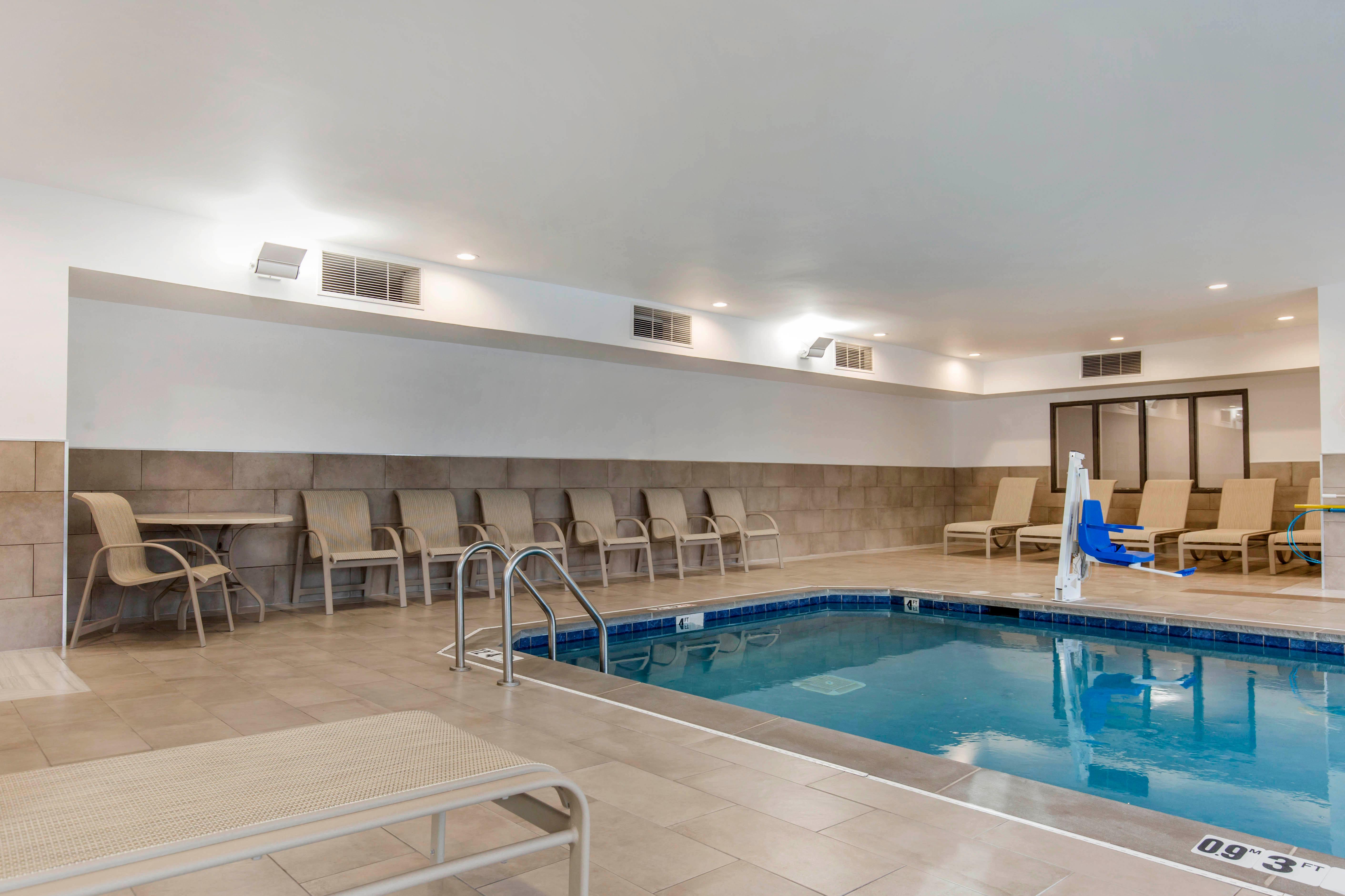 Holiday Inn Express And Suites Chicago West - St Charles, An Ihg Hotel Saint Charles Luaran gambar