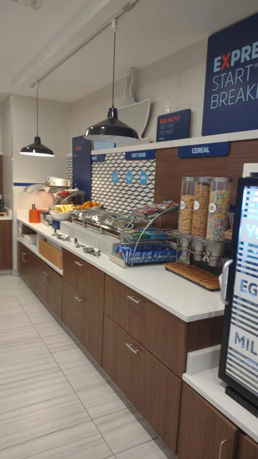 Holiday Inn Express And Suites Chicago West - St Charles By Ihg Saint Charles Luaran gambar