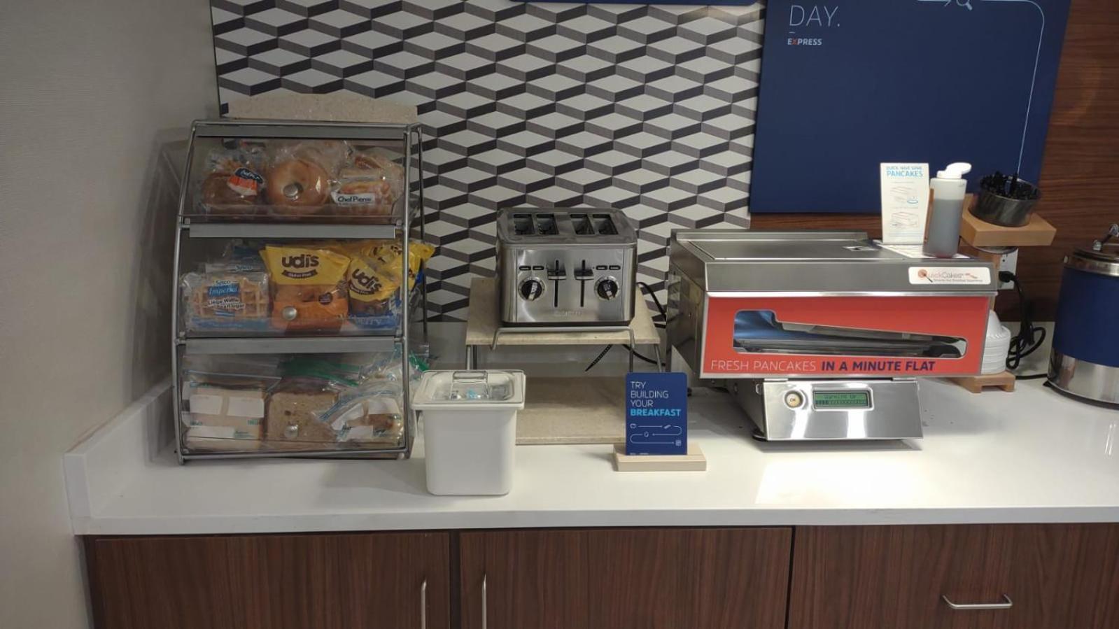 Holiday Inn Express And Suites Chicago West - St Charles By Ihg Saint Charles Luaran gambar